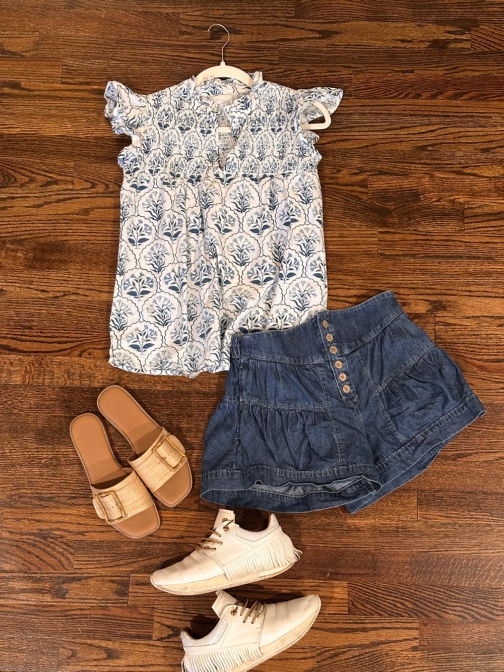 Women’s White & Blue Printed Flutter-Sleeve & Smocked Detail